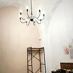 La Corte Nel Vico 3* ليفيرانو